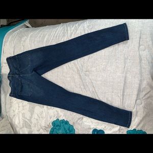 Women’s blue jeans